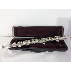 Yamaha YFL-211 Flute  - Encore